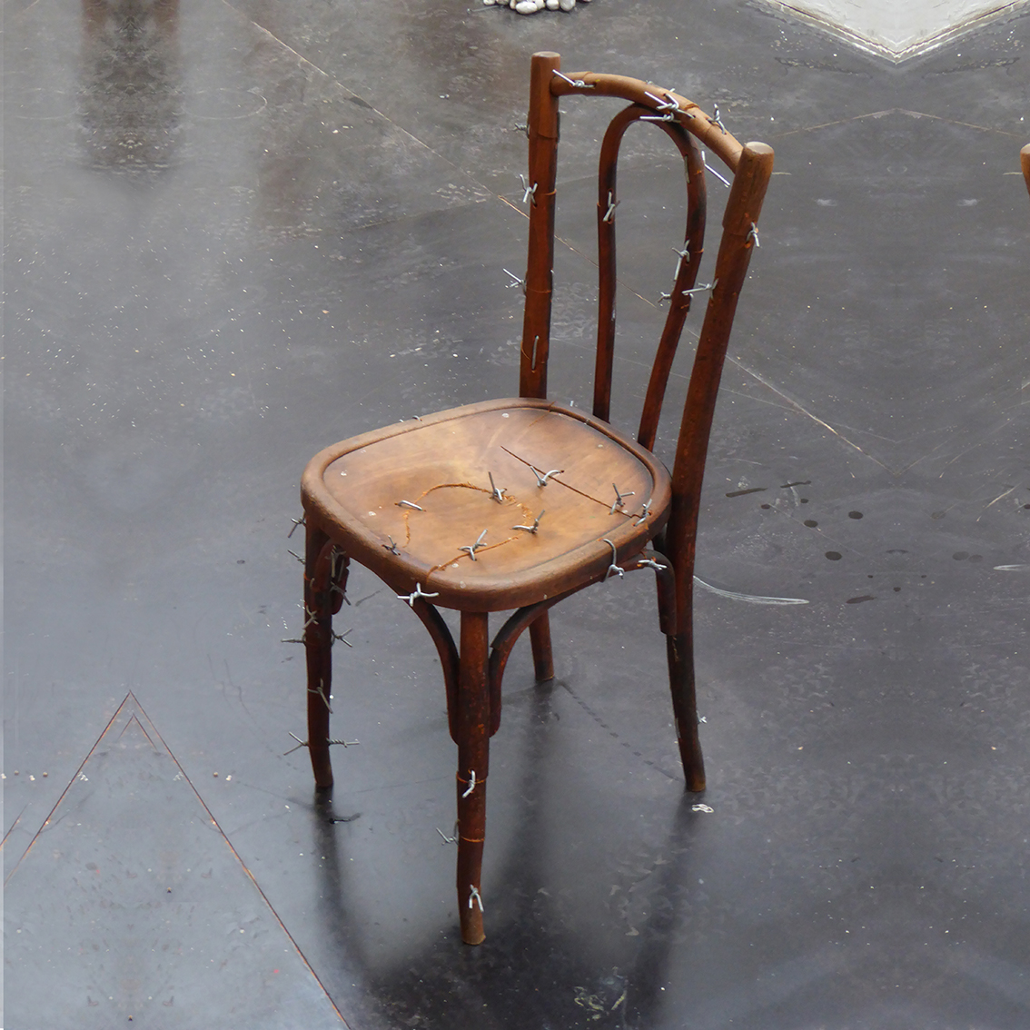 Chaise réparée